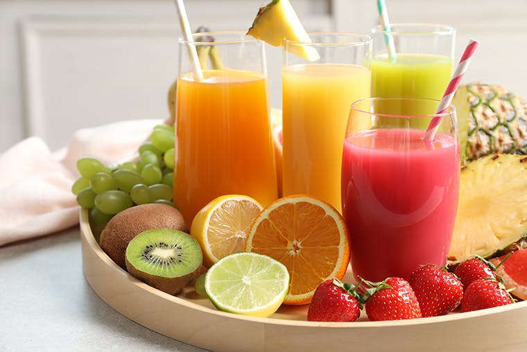 immune_support_drink_recipes.jpg a platter of fruit and drinks